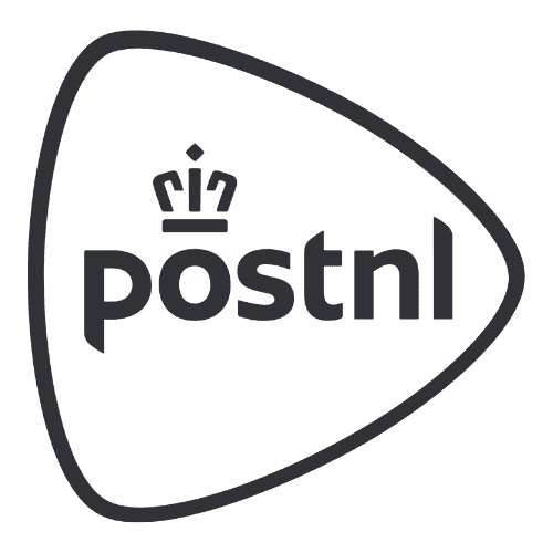 Stijlvolle herenkleding en accessoires bij PM Mannenmode, gericht op moderne mannen die op zoek zijn naar groene, elegante en comfortabele kleding voor iedere gelegenheid.